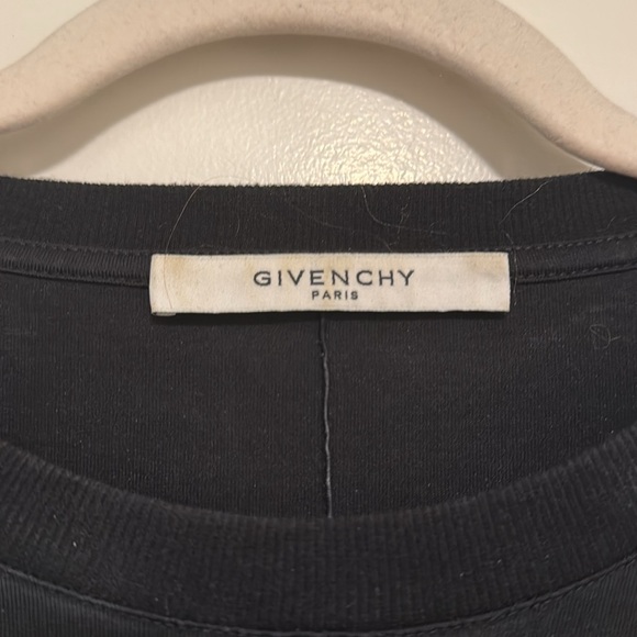 Like new men’s Givenchy graphic tee - Picture 2 of 4